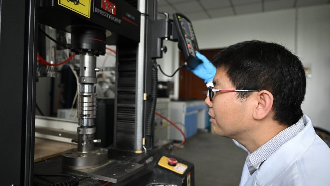 China fue en 2022 el mayor contribuidor de artículos científicos, según revista Nature