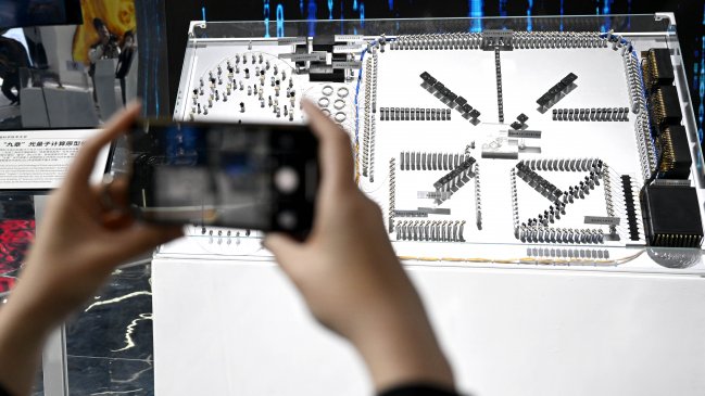 China presenta nueva plataforma en la nube de computación cuántica