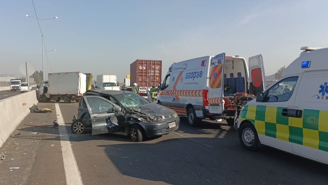 Choque involucró a un camión y 13 vehículos menores en la Ruta 78