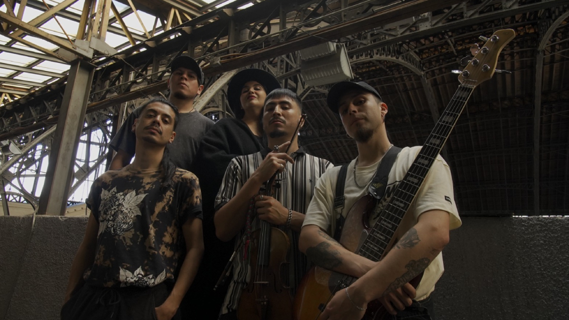 Banda sonora mapuche hace historia en los Premios Pulsar por su trabajo en un documental