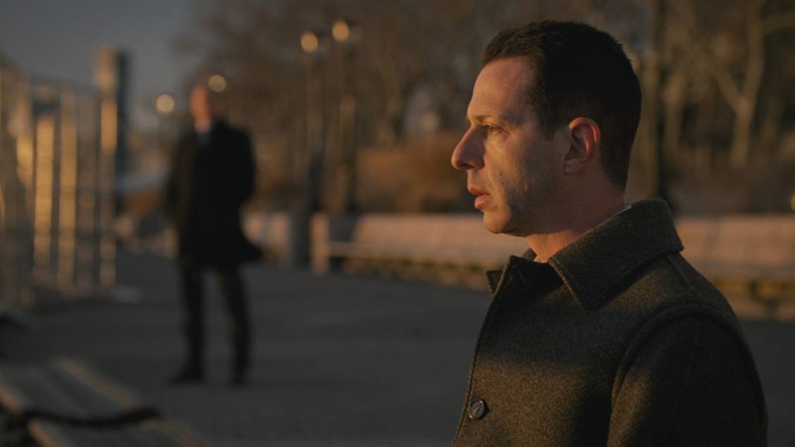 Jeremy Strong reveló que intentó saltar al río en escena final de 