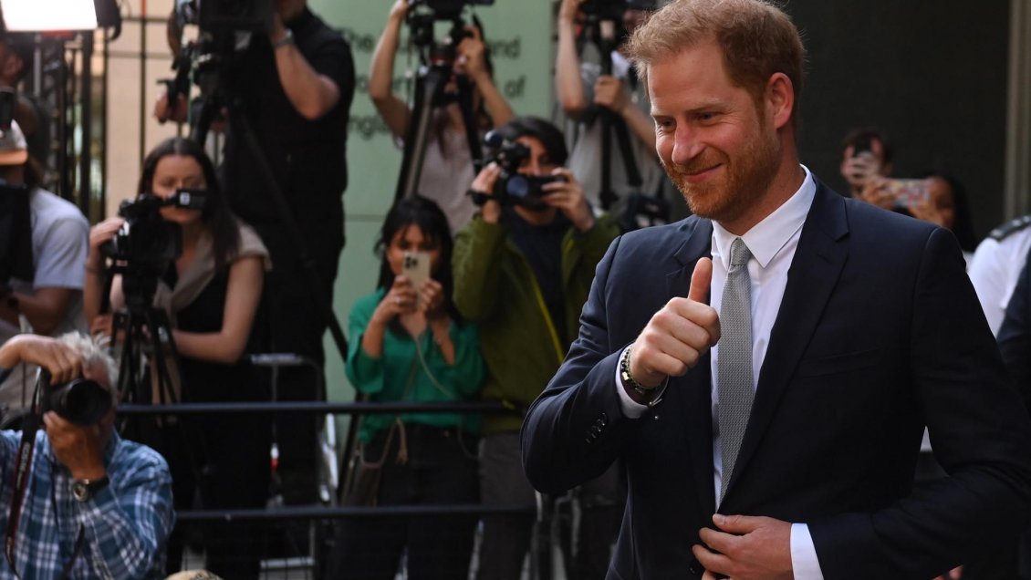 Príncipe Harry declaró por segundo día consecutivo: 
