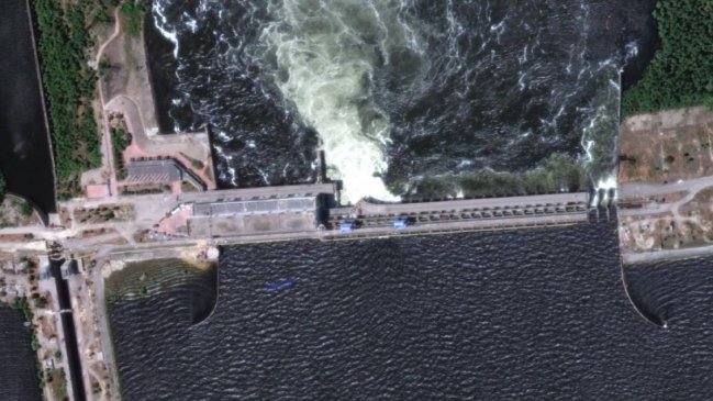 Tres razones por las que Ucrania apunta a Rusia por la destrucción de la represa