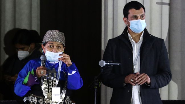 Transparencia e ingenuidad: Las reflexiones de Loncon y Bassa sobre el fracaso de la Convención