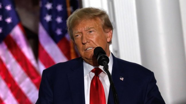 Juez de Miami prohíbe a defensa de Trump compartir evidencia en caso de documentos confidenciales