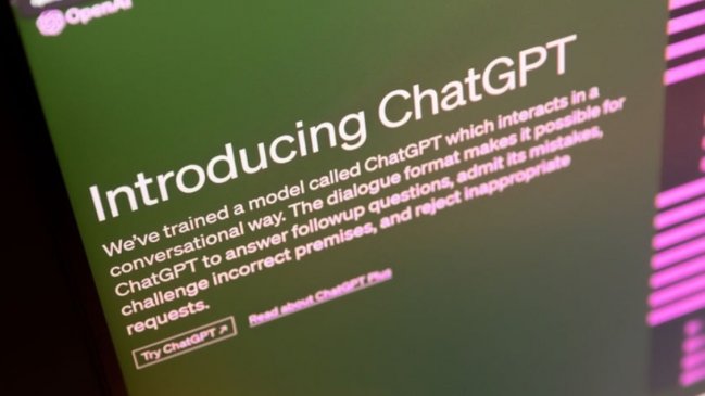 Académicos reiteran que los gobiernos deben regular la IA