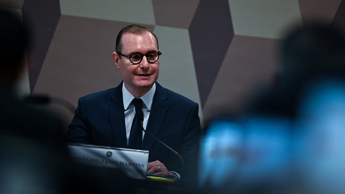 Lula coloca a su abogado particular en el Supremo con el amplio apoyo del Senado