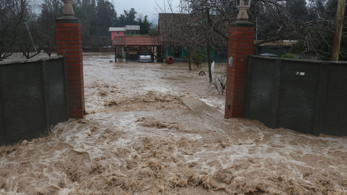 Balance Senapred: Tres personas se mantienen desaparecidas y más de nueve mil aisladas