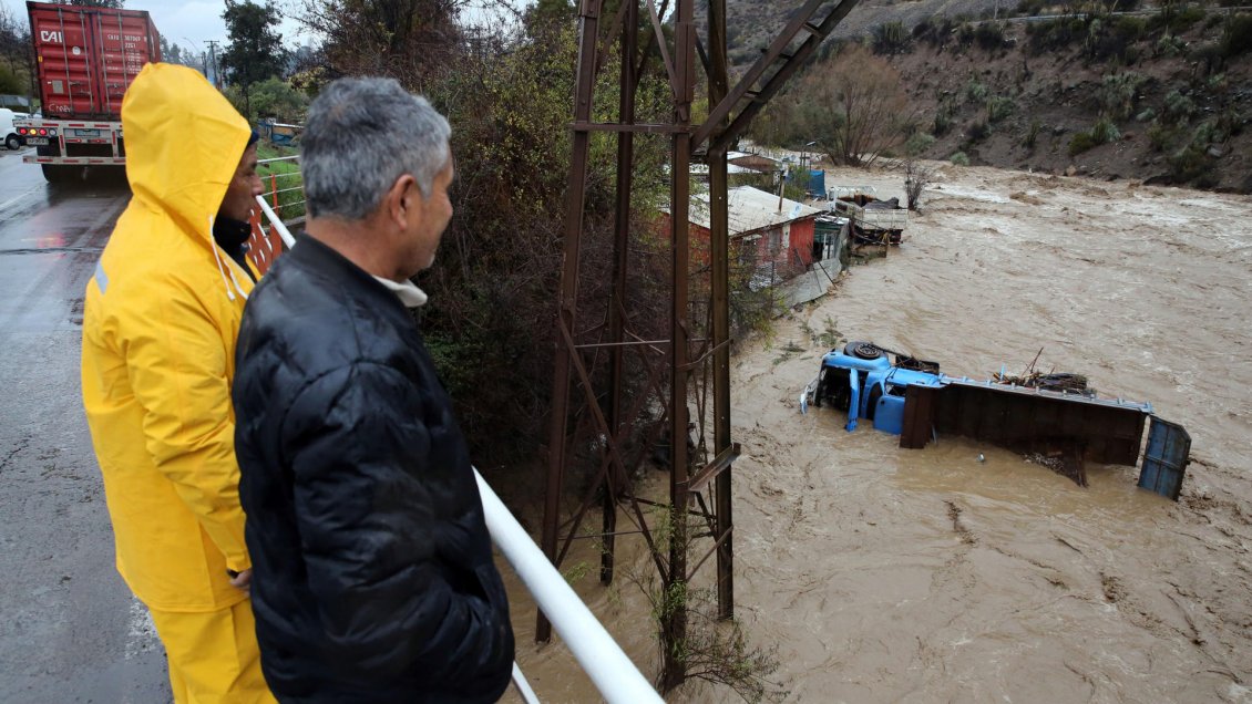 Aumentaron a seis las personas desaparecidas por el sistema frontal en la zona central