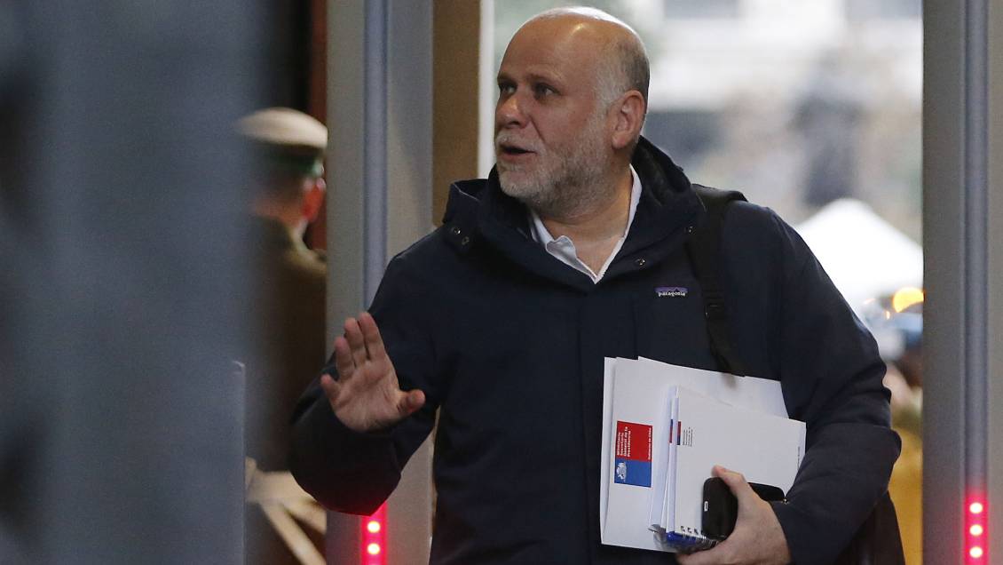 Gobierno se compromete a activar una agenda de probidad tras caso convenios