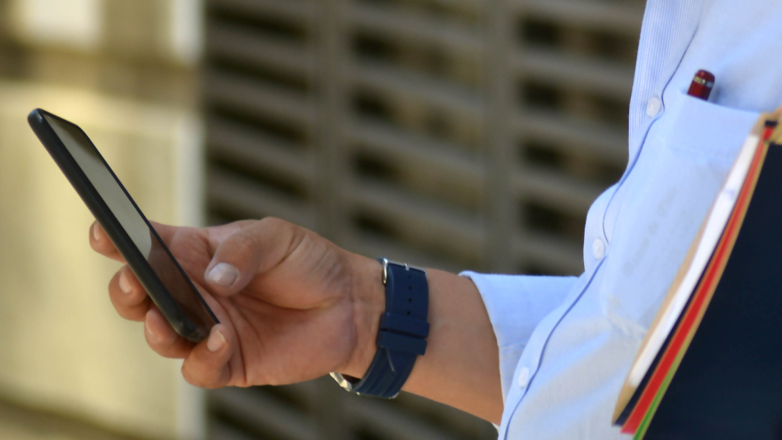 Sernac inició una mesa de trabajo para terminar con las llamadas o mensajes spam