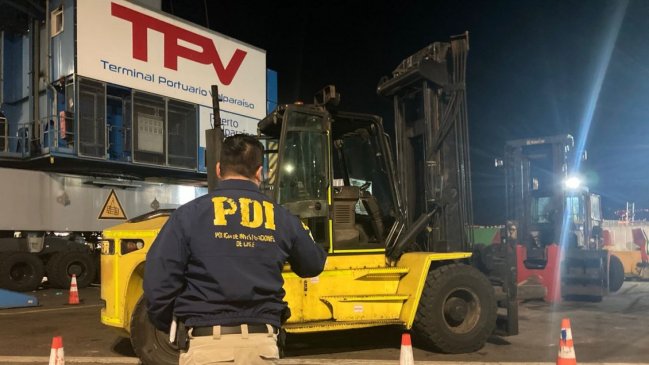Valparaíso: Trabajador portuario falleció tras ser embestido por grúa horquilla