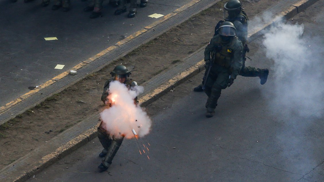 Carabinero condenado por provocar trauma craneal en el estallido social cumplirá pena en libertad