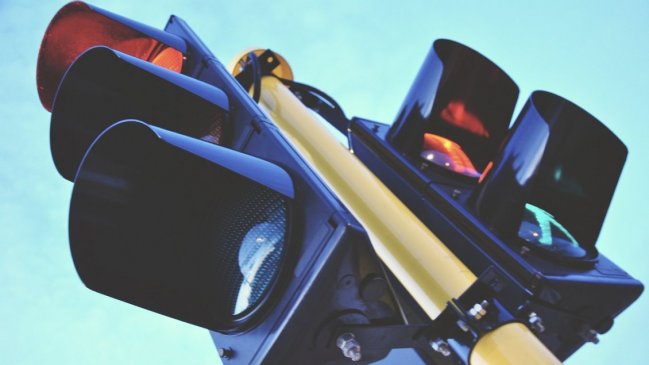 Temuco realizará millonaria inversión para nuevos semáforos y arreglo de baches