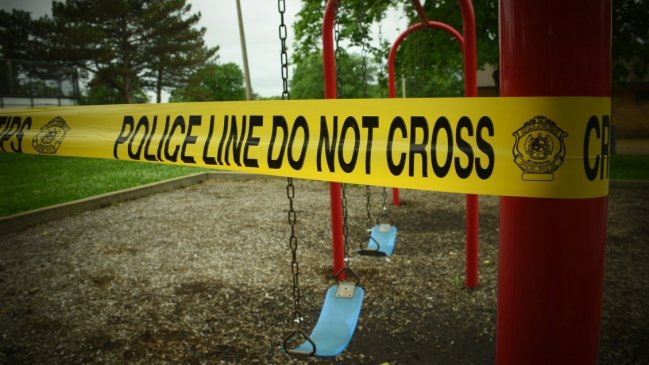 Hallan vivo a un joven que desapareció hace ocho años cuando paseaba a sus perros en EE.UU.