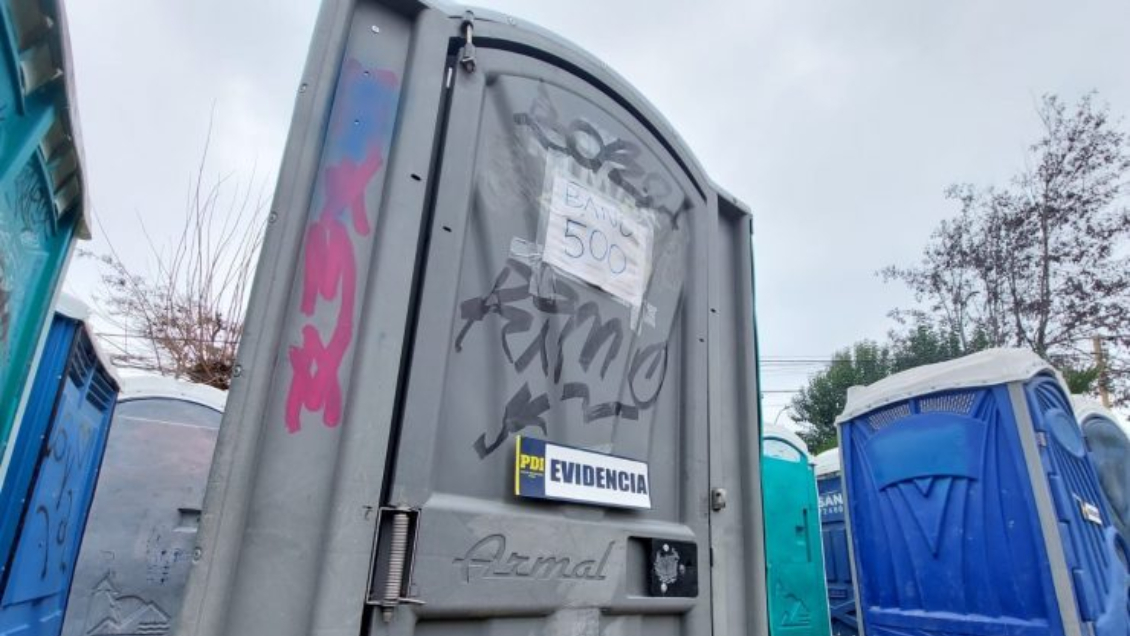 Cobraban hasta 700 pesos: Cayó banda que arrendaba baños químicos robados en el Parque Los Reyes
