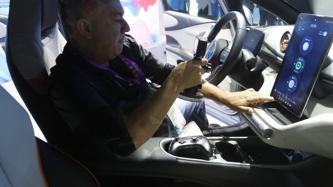 Grupo chino BYD oficializa su nueva fábrica de vehículos eléctricos en Brasil