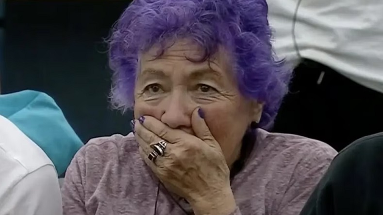 Fuerte caída de Mónica preocupó a los seguidores de 