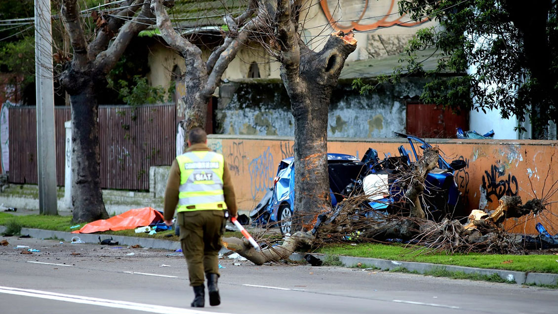 Conductor y copiloto murieron en accidente vehicular en Viña del Mar