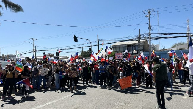 Un centenar de personas protestó en Calama para exigir mayor seguridad tras violento robo de un camión