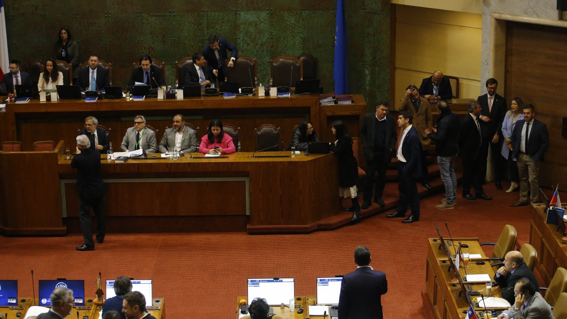 Acusación constitucional deja heridas en Chile Vamos: RN acusa 