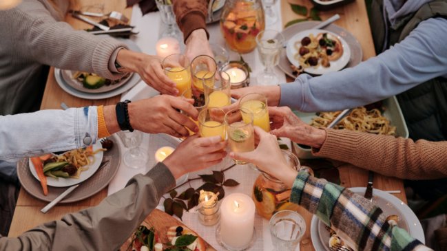 Día de la Amistad: ¿Cuándo es y qué locales tendrán descuentos?