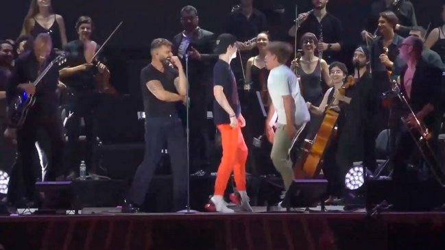 Ricky Martin fue sorprendido por sus hijos durante un show en Suiza