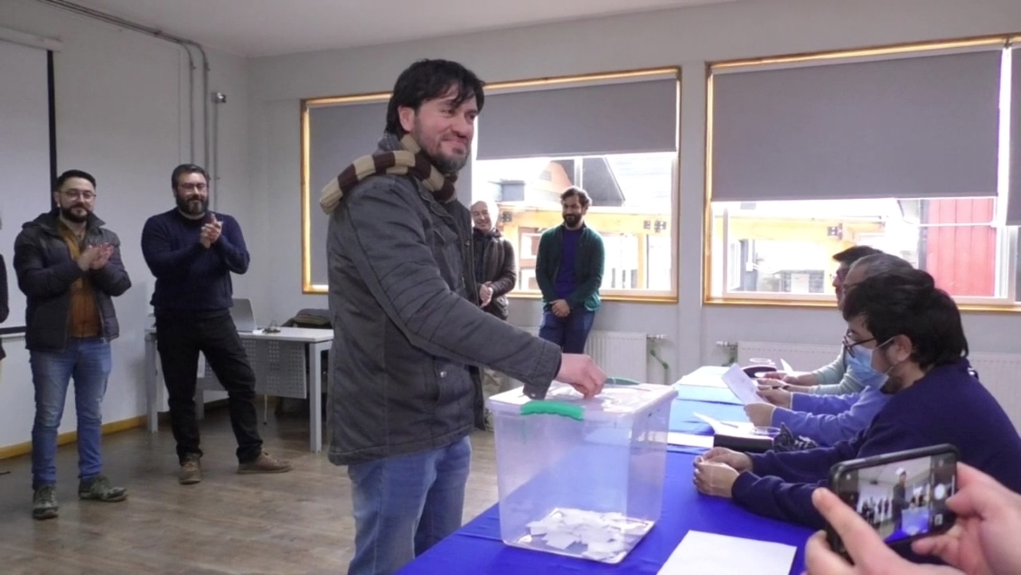 Enrique Urra fue elegido como el nuevo rector de la Universidad de Aysén