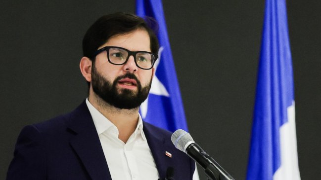 Boric pidió perdón, a nombre del Estado, a los exiliados chilenos