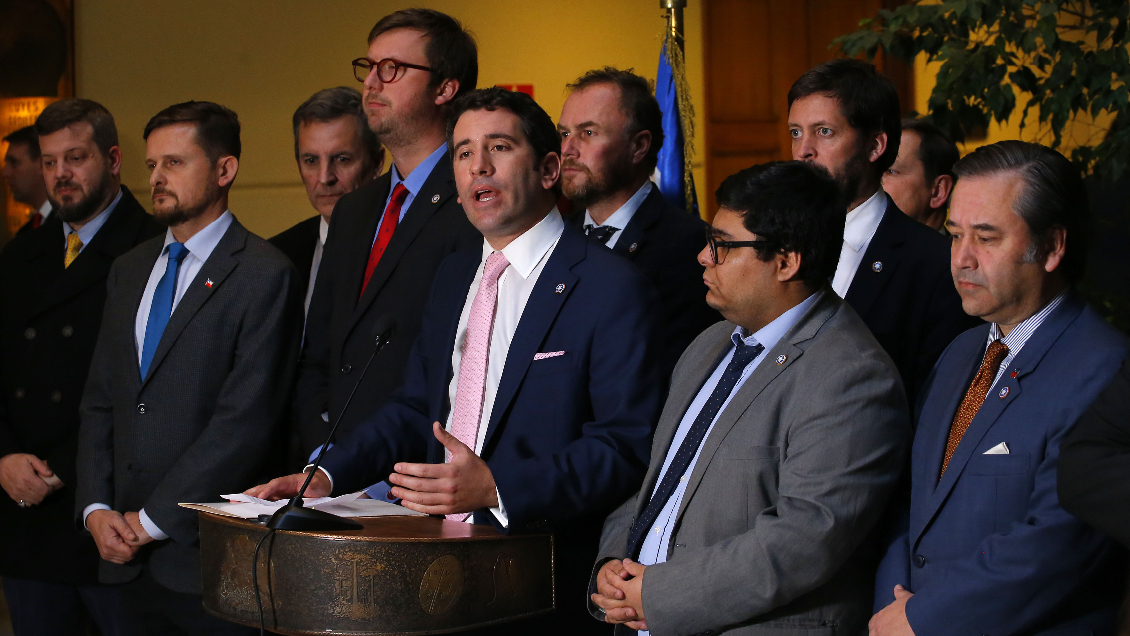 Diputados republicanos también se bajaron de la mesa de la reforma previsional