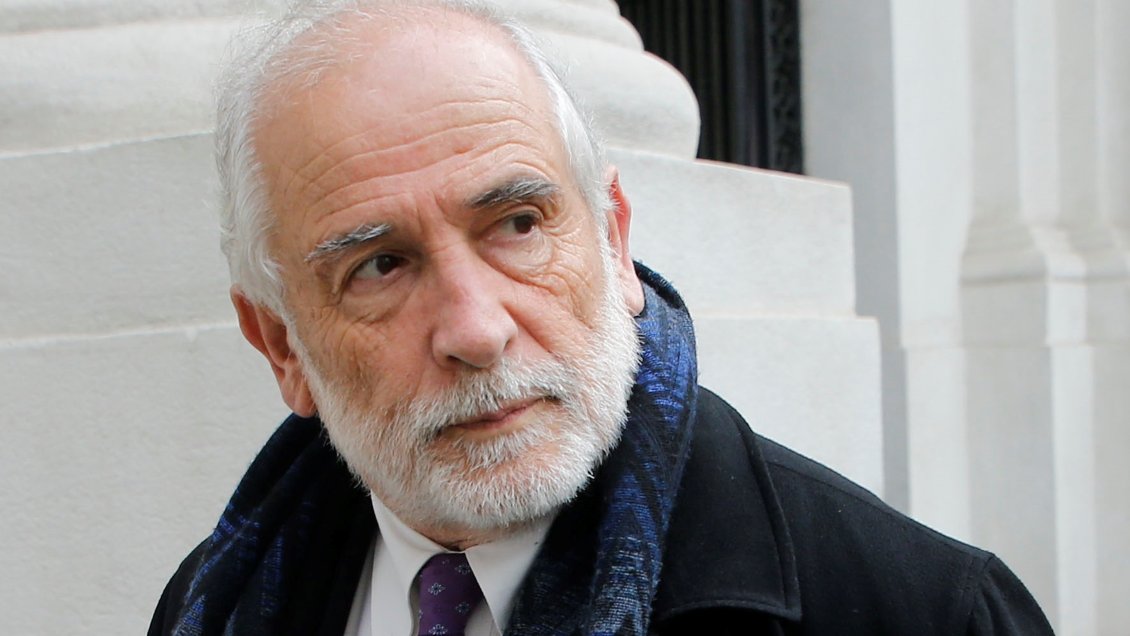 Ministro Montes: Los bancos no están prestando lo que requieren las constructoras