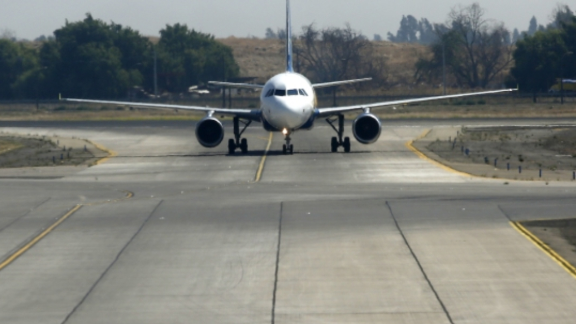 Carabineros frustró asalto a mano armada en interior del Aeropuerto de Santiago: hay dos detenidos