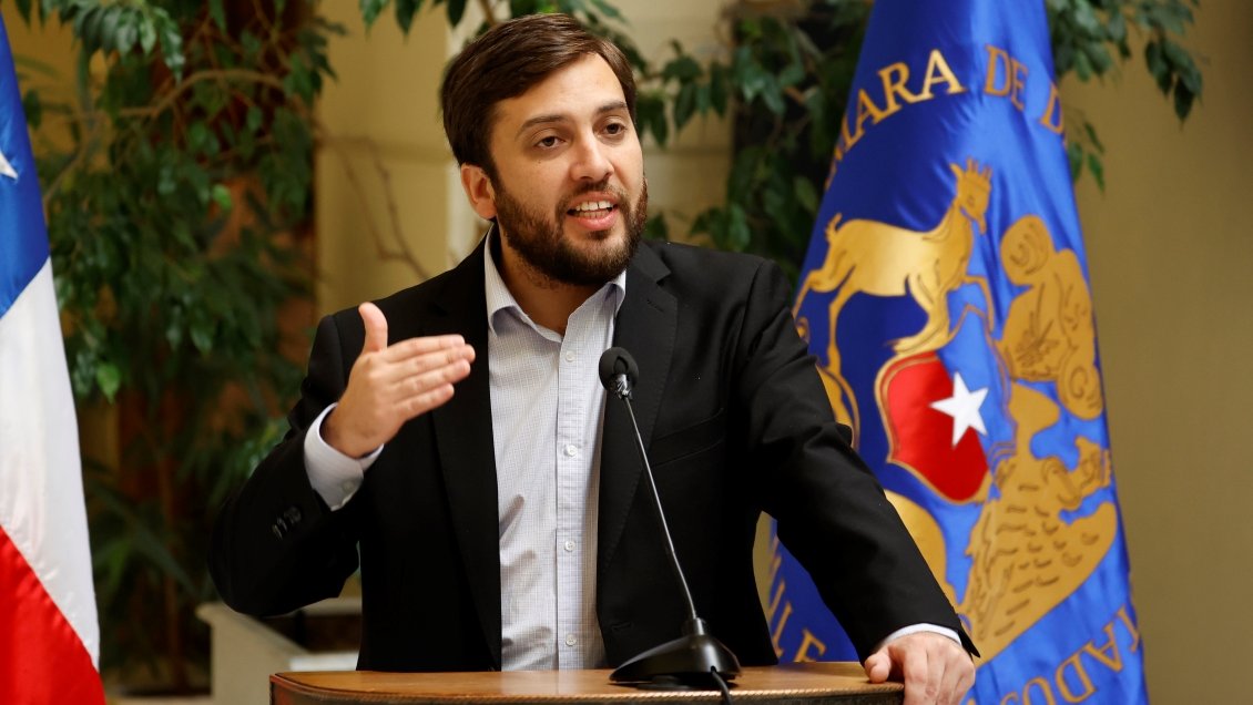 Diputado Soto desistió de candidatura a directiva PPD: 