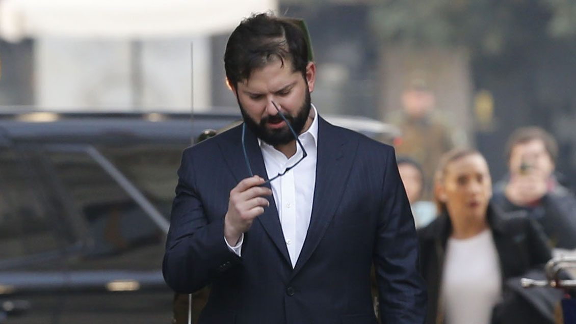 RN emplaza a Boric a tomar como 