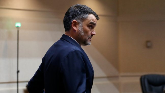 Caso convenios: Macaya insiste que 