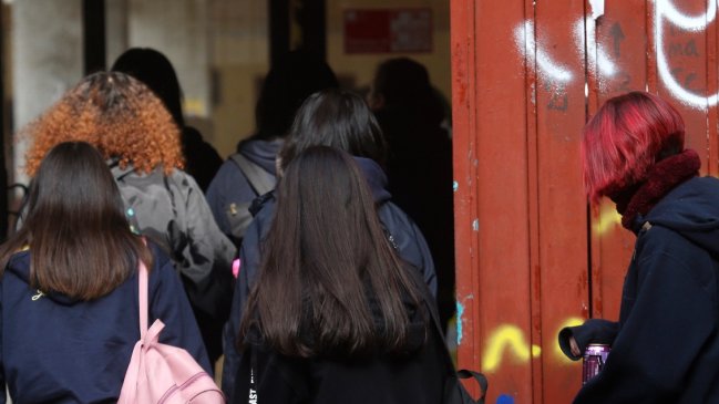 Convivencia escolar: Encuesta releva violencia entre estudiantes y desgaste de profesores
