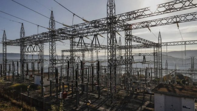 Los países bálticos aprueban desconectar su red eléctrica de Rusia en 2025