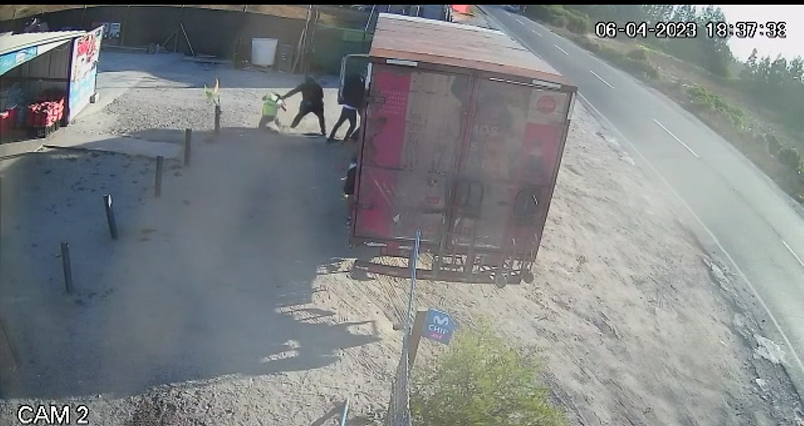 Detienen a sujetos que realizaron violento robo a camión repartidor en Vicuña