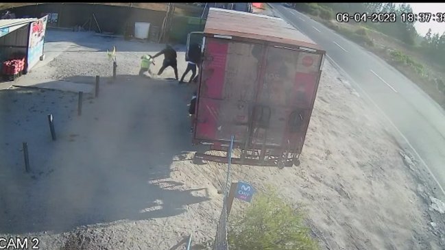 Detienen a sujetos que realizaron violento robo a camión repartidor en Vicuña