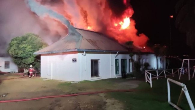 Incendio afectó a un regimiento de infantería en Valparaíso