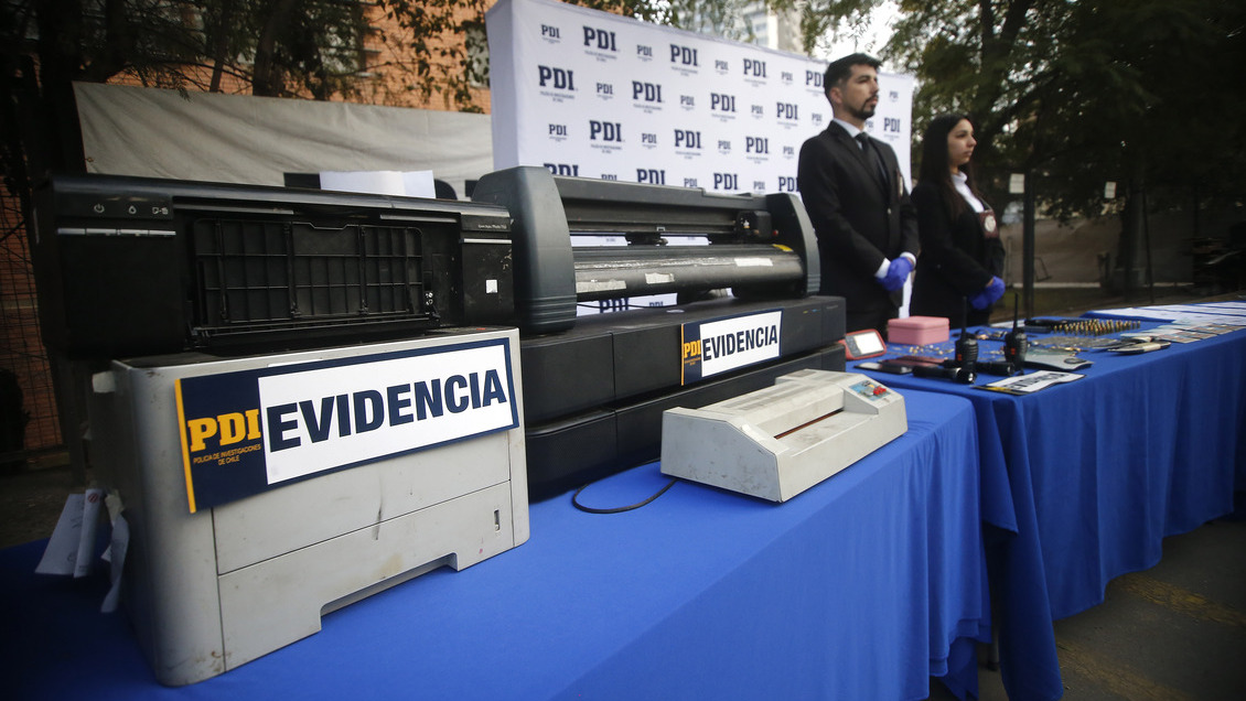 PDI desarticuló banda que protagonizó millonarios robos a supermercados en Santiago