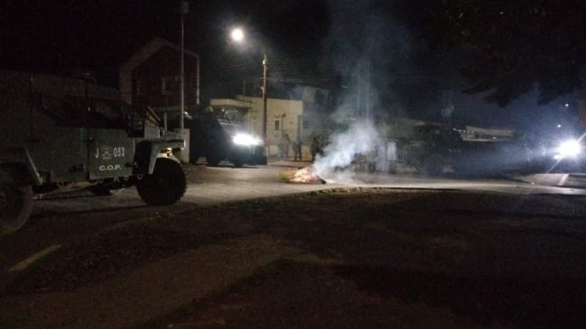 Carabineros desalojó toma de la Municipalidad de Ercilla