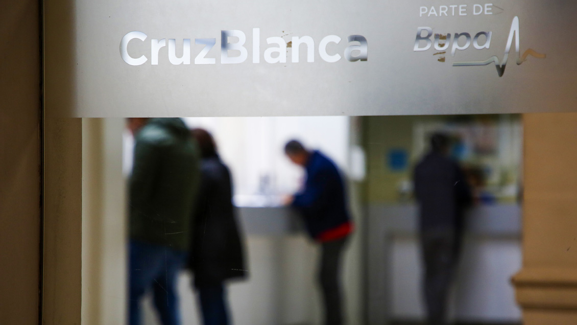 Isapres: Suprema fijó tope de prima GES y ordenó resolver caso a caso sobre devoluciones