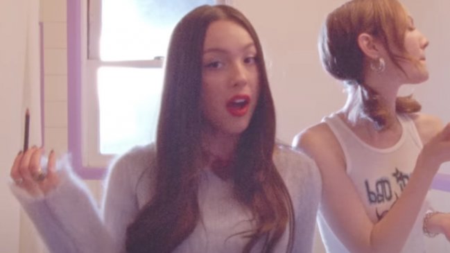 Olivia Rodrigo lanza el video para su pegadizo nuevo sencillo 