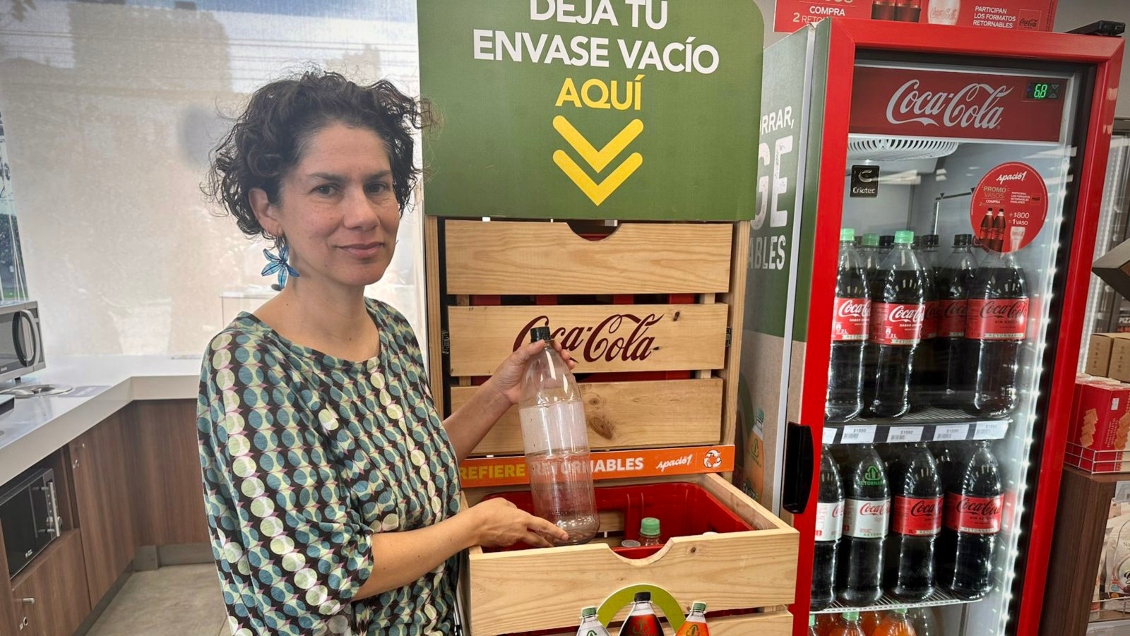 Ley de plásticos de un solo uso: Todos los almacenes deben vender bebidas con envases retornables