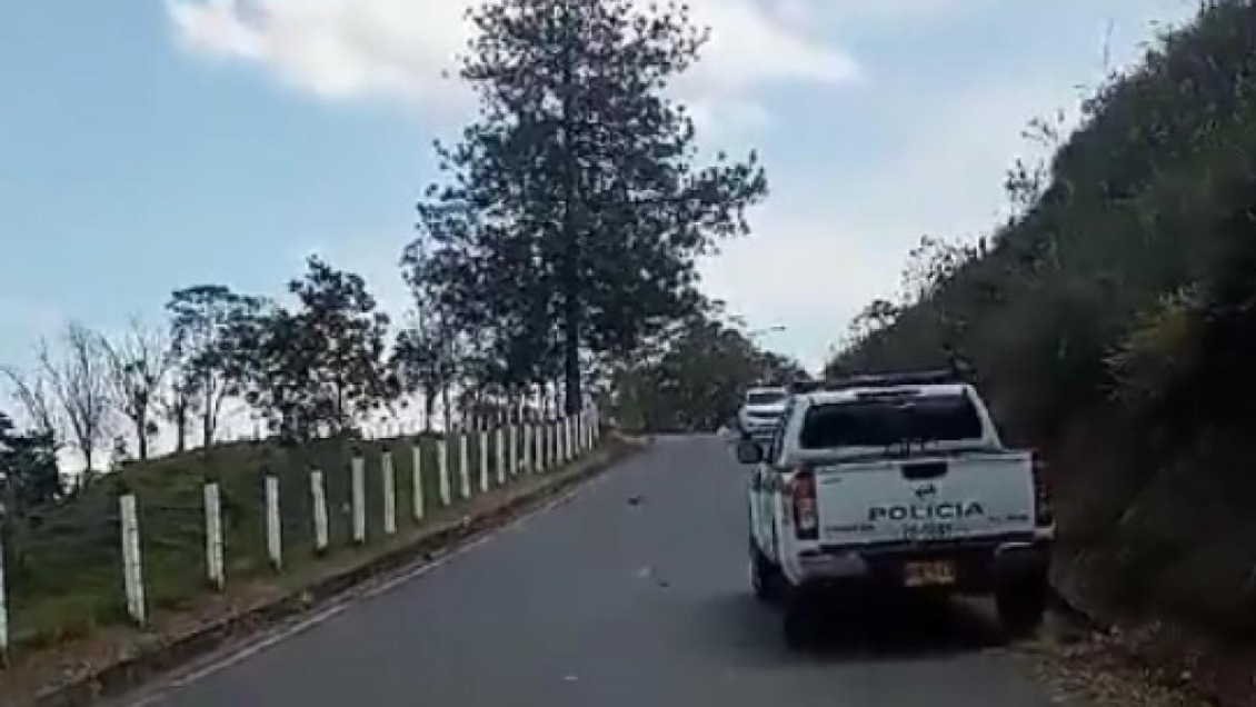 Tres policías colombianos murieron en presunto ataque de las disidencias de las FARC