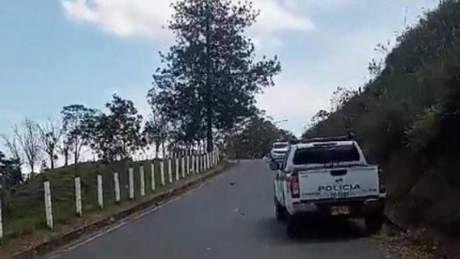 Tres policías colombianos murieron en presunto ataque de las disidencias de las FARC