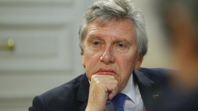 Alberto Espina fue hospitalizado tras una descompensación