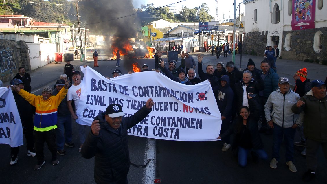 Esval querelló a experto ambiental de la UPLA por 