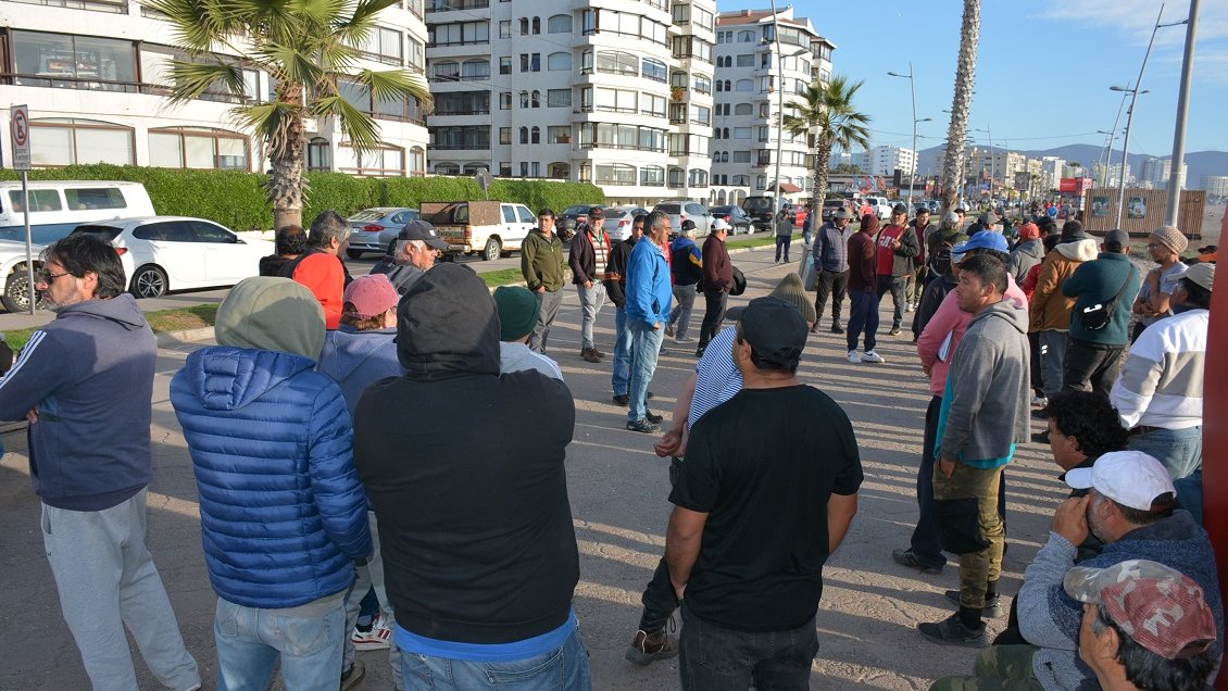 Pescadores de La Serena y Coquimbo se manifestaron por el constante robo de machas